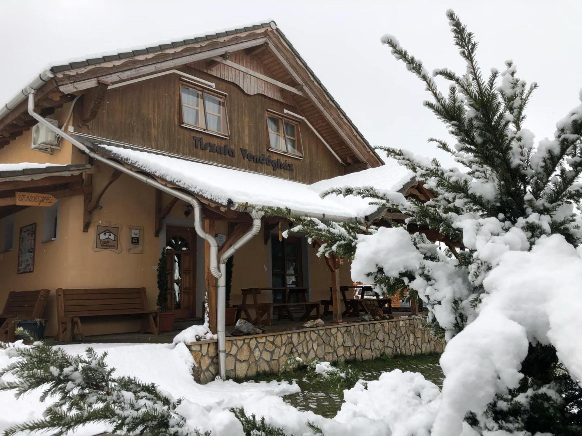 Tiszafa Vendeghaz Szentgal Otel Dış mekan fotoğraf